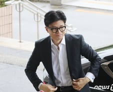 "뱃살 하나도 없네"…한동훈처럼 50대에도 '늘씬한' 아재 되려면
