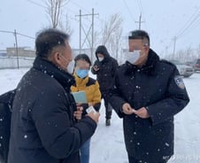 "한국민들 갇혀 있다고?"…교민의 '해결사', 中공무원과 싸운 사연