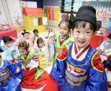 "둘째 낳고 또 놀겠네?"… '출산율 1.3명' 日을 보면 [우보세]