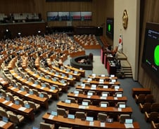 [기자수첩] "정치를 왜 하죠?"