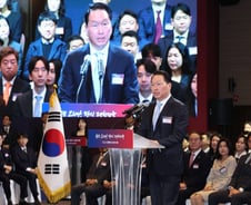 최태원, 지난해 아쉬움 떨치고 CES 출격…정기선은 '韓 유일 연사'