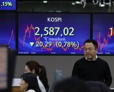 美 금리인하 기대감 축소…기관 '팔자' 코스피·코스닥 하락