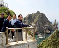 [단독] "다케시마 분쟁 없다? 미증명" 日국립시설, 軍 논란 편승