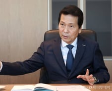 ETF 대부의 조언 "예측말라…개인은 장기·분산투자가 답"