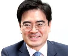 [단독] 민주당, 공영운 전 현대차 사장 '총선 영입' 추진