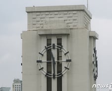 법원의 시계…기업의 시간