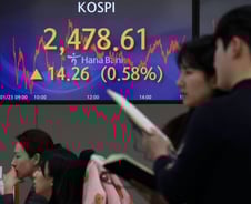 "또 올랐어!" 미국·일본 환호하는데…머뭇거리는 코스피, 왜?