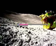 일본, 38만㎞ 떨어진 달에 연착륙…오차 55m에 불과했다[우주다방]