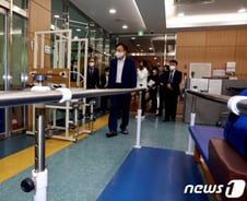 "병원 대신 요양병원 입원 시 진료비·간병비 최대 '10조' 절감"