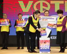 정부 의대정원 확대 강행 기조…의협 "400만 표 걸렸다" 압박