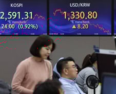 코스피 '7000억' 쏟아낸 기관…지수 하락에도 개미는 줍줍