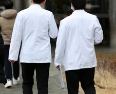 설 지나고 또 '의료 대란' 오나…"의사 면허 걸고 총파업" 초강수