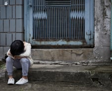 "쉼터 생활 힘들지만, 돌아가도 폭력"…14살 정우가 집 나온 이유