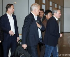 [단독]하만 CEO도 한국행...GM회장과 전장협력 확대 논의