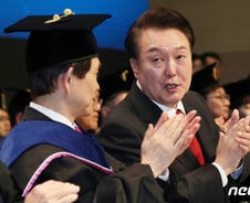 "의대 정원 확대" 윤석열 대통령 지지율 40%...3주째 상승