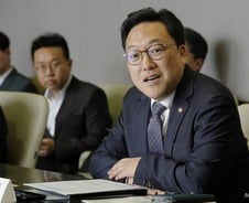 기재차관 "밸류업 지원, 단기대책아냐…'코리아 디스카운트' 해소"