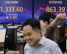 저PBR·2차전지 재시동… 외국인·기관 '사자' 코스피 반등