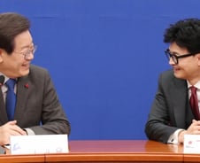 "육아휴직 급여 인상"...출산율 '0.65명' 국가소멸 막을 대책은