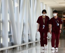 [단독]"간호사도 가능" 의사 대체 업무 '가이드라인' 나온다
