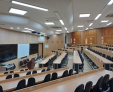 불 꺼진 강의실, 학생 한 명도 없어…의대 캠퍼스 '빈사상태'[르포]