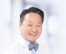 "사표 안 내" 소신 밝힌 서울의대 교수…"증원은 반대, 수가 올리면 된다"