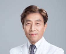 잠깐 왔다 가는 '가슴통증' 방치했다간…어르신 돌연사 부르는 '이 병'