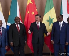 촘촘한 FTA망으로 미국 무역 패권에 도전하는 중국 [PADO]