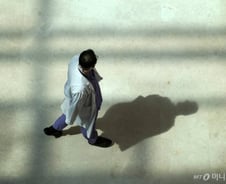 "필수의료 마지막 보루 무너진다"…내과도 전공의 없어 '전전긍긍'