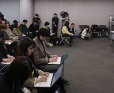 [속보] 전국 의대 비대위 "16개 의대 교수, 25일부터 자발적 사직 결의"