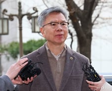 의협 비대위 "탁상행정, 정권 폭압에 의료 붕괴해" 24일 대응 방안 발표