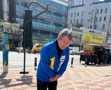 "정권 무찌르라"는 시민들…'부산 강서' 변성완 "송도 뛰어넘겠다"