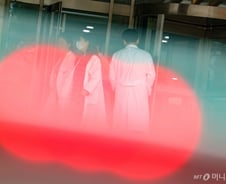 대학병원 교수는 사직, 전공의는 '증발'… 내일은 운명의 25일