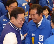 '서울 마포을' 정청래 47% vs 함운경 30%…오차범위 밖