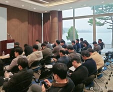 "개미가 일냈다"…삼목에스폼 소액주주 안건 가결 현장[르포]