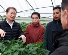 [단독]'필리핀 가사관리사' 4주 특화교육 받는다…임금·문화차이 해결은