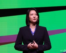 [단독] 네이버 쇼핑 CIC 대표 '투톱' 체제로...오늘 컴패니언 데이