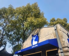 '스벅보다 싼 커피'로 스벅 제쳤다…몸집 불린 중국 브랜드, 비결은