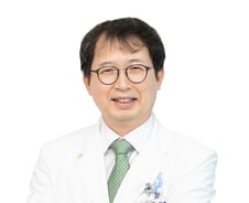 "필수의료 수가 높이고 소송부담 줄여야" 대장항문외과 교수의 호소