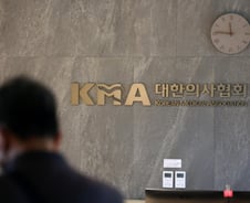 의사들 합동기자회견 불투명…깊어지는 내부 분열