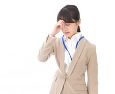 눈에 구멍 '뻥'…'봄 불청객' 결막염, 안약이 병 키운다?