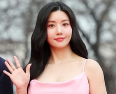 [단독]'워터밤 여신' 권은비, 24억원에 송정동 주택 매입