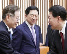 진짜 '정치'의 시간 [우보세]