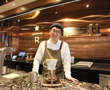 커피를 사랑한 시각장애인 바리스타…"조금 더 나은 세상되길"