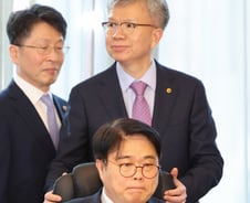 "의료개혁특위 70%는 의사로 채워야" 의사들, 특위 외면하는 이유