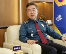 윤희근 경찰청장 "사기=살인…범죄수익 발가벗기듯 전부 뺏어야"