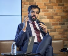 '맨땅에 헤딩' 사우디 진출…"막막하다면 '이곳'부터 두드려라"