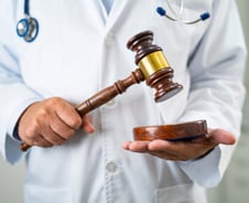 "존경하는 재판장님"…의대 교수들 '의대증원 취소' 탄원서 취합 중