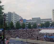 [르포]"같이 즐기면 안 되나" VS "우리도 잘 못봐"... 대학 축제 갈등