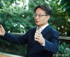 22대 국회도 파국? '최악' 먹구름 걷어내려면…떠나는 이들의 조언