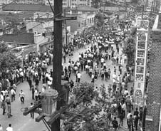 "친일 매국 물러가라" 1만2천 대학생, 서울 거리로 뛰쳐나왔다[뉴스속오늘]